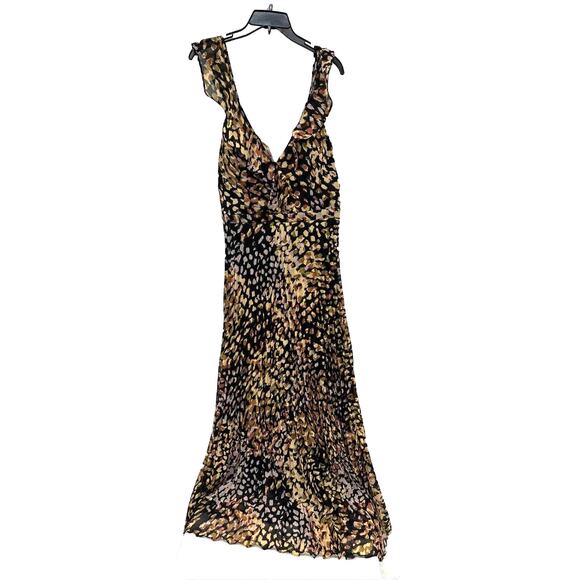 NWT Sz 12 Guess Animal Print Pleated, Flutter Sleeve, Maxi Dress. Vneck. - Picture 1 of 5